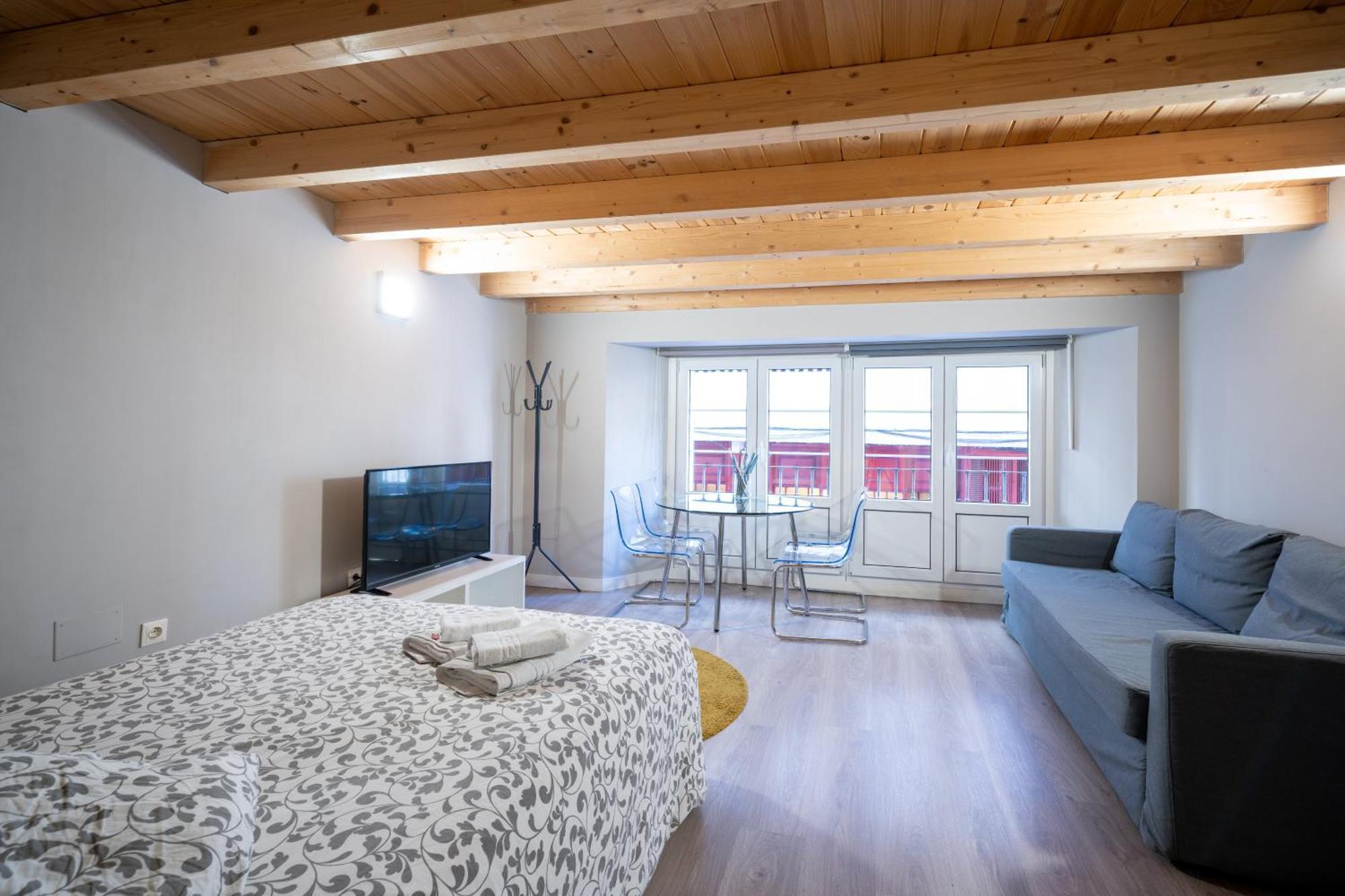 Apartamentos Go - Leopoldo Cano Center บายาโดลิด ภายนอก รูปภาพ