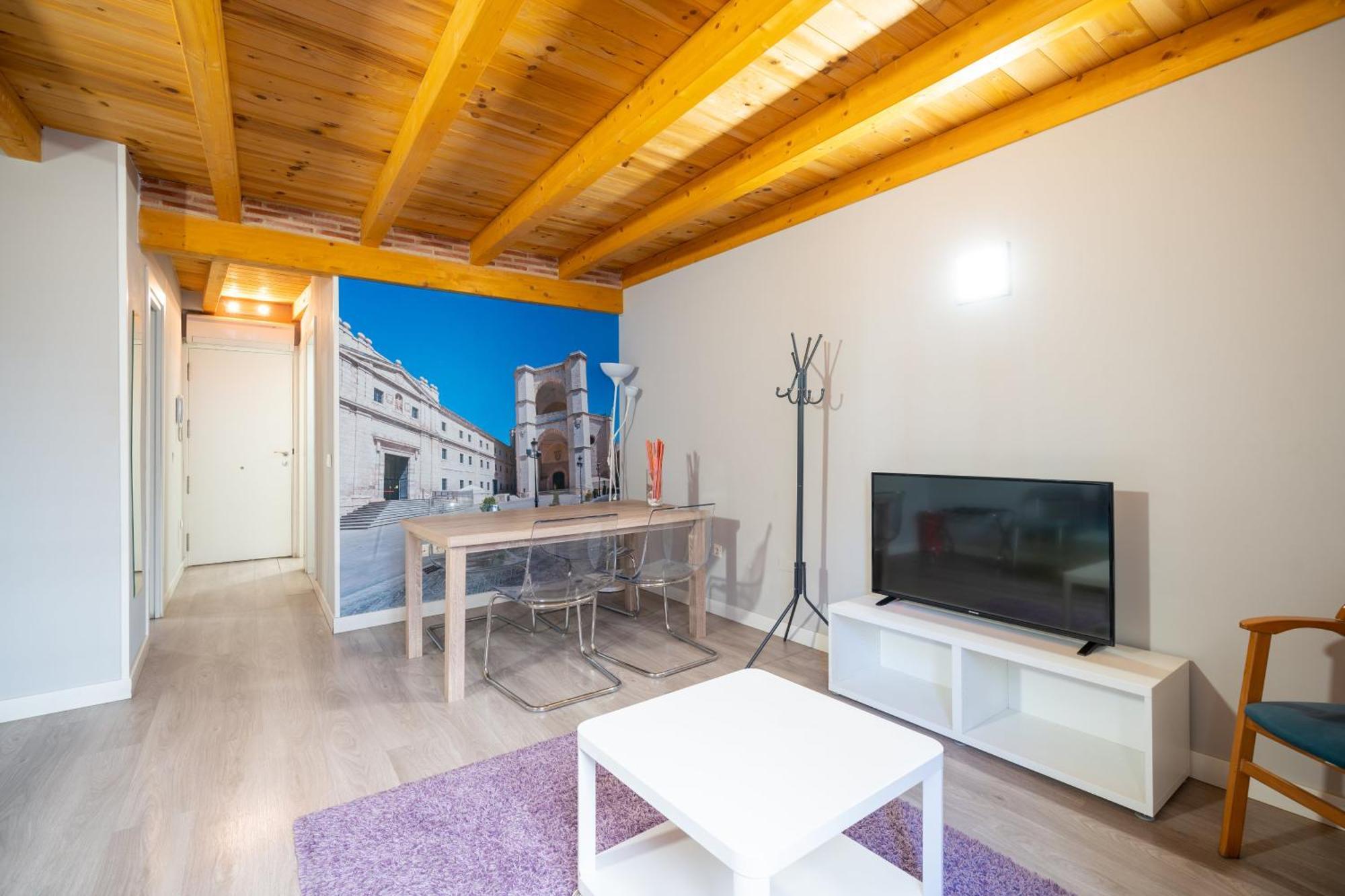 Apartamentos Go - Leopoldo Cano Center บายาโดลิด ภายนอก รูปภาพ