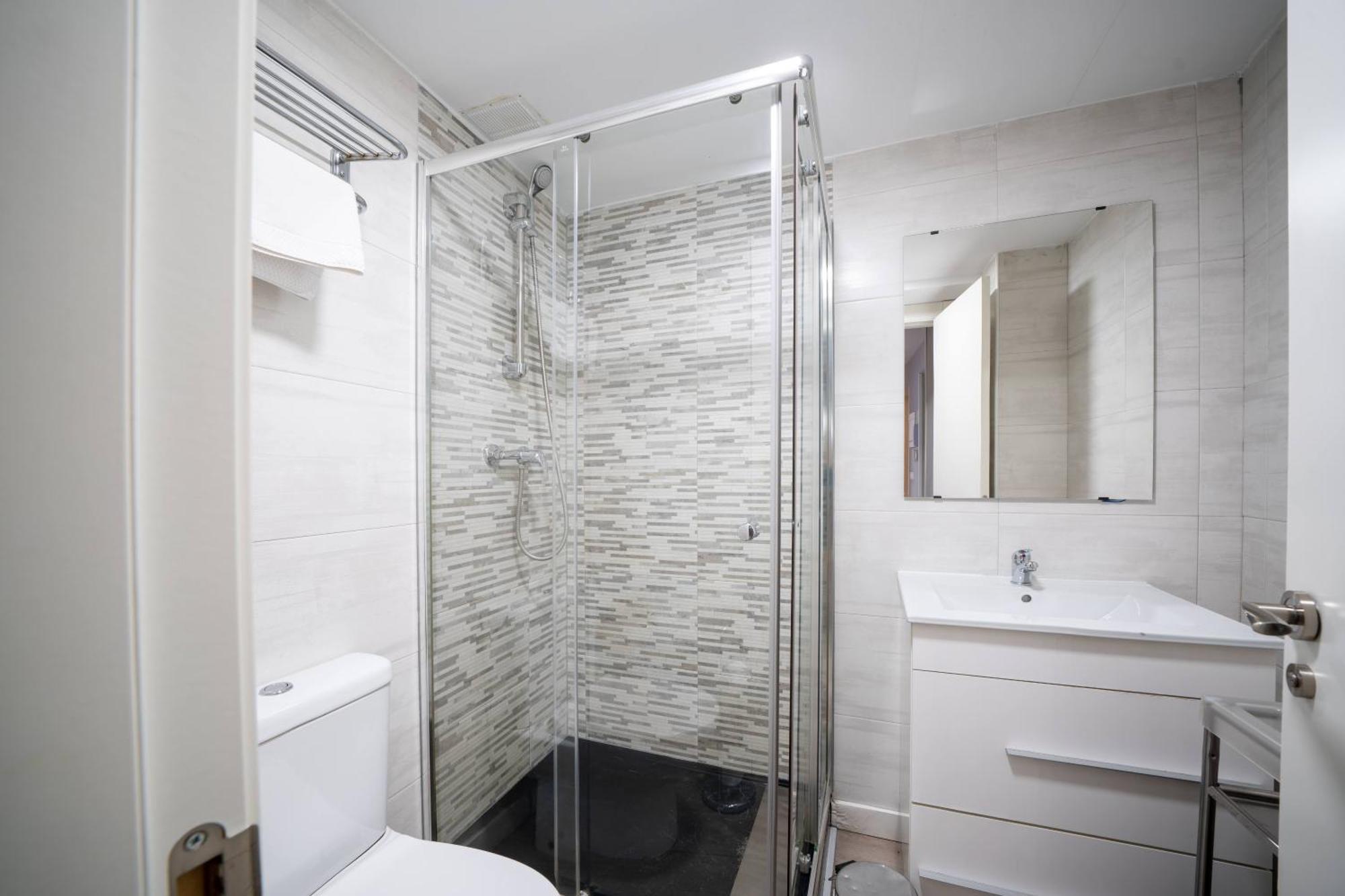Apartamentos Go - Leopoldo Cano Center บายาโดลิด ภายนอก รูปภาพ